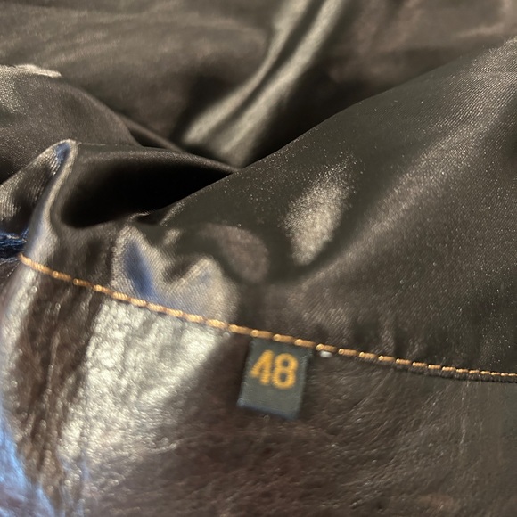 Brown genuine leather jacket for women short - Picture 5 of 11